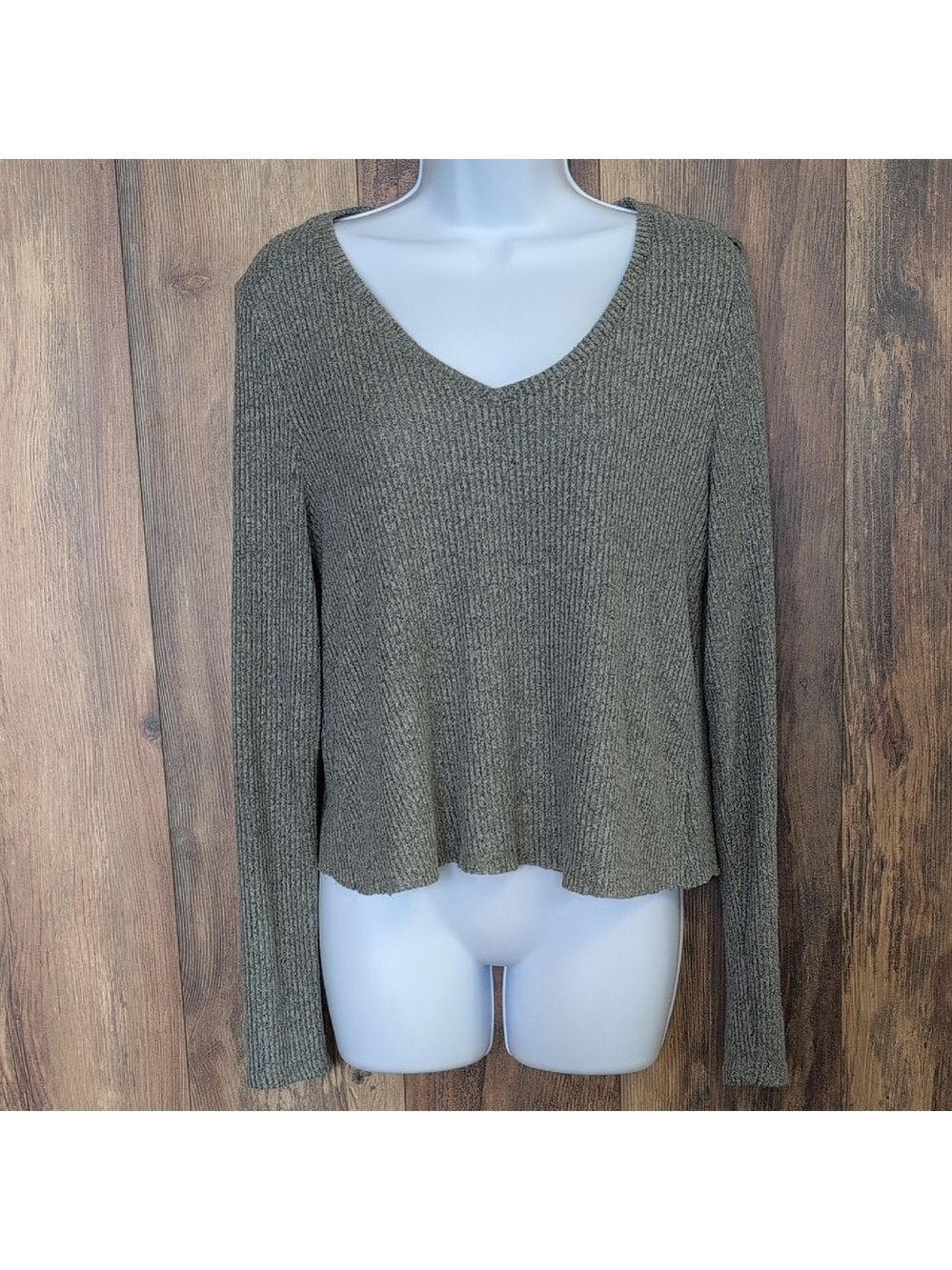 BKE Sage Green/Gray Ribbed Crop Women's Sweater M                       D440